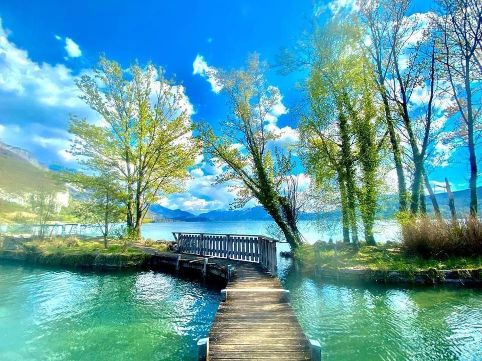 Woody 100M Du Lac Balcon Annecy Luaran gambar